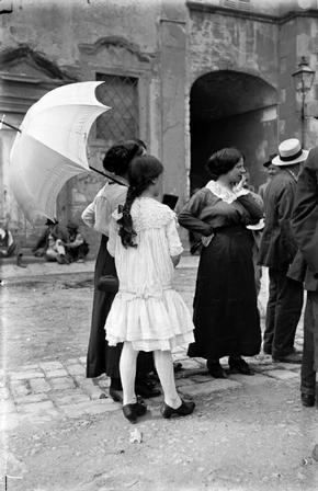 Piazza Mercatale. La Fiera di Prato (a.1914?)