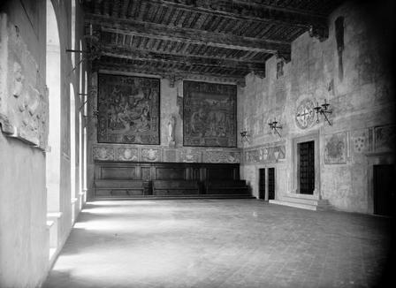 Palazzo Pretorio. Salone del primo piano
